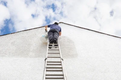 Peinture extérieure à Vinezac — façades et ravalement